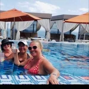 Meet your Posher, Jacqueline